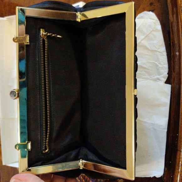 Vintage black leather clutch from The Denver - Picture 6 of 10